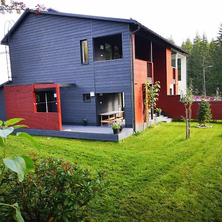 & Forest Relax With Private Sauna & Garden Homestay *