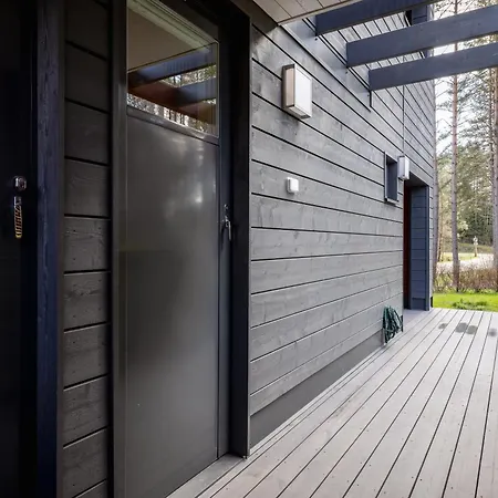 & Forest Relax With Private Sauna & Garden * Espoo