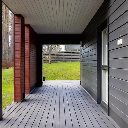 & Forest Relax With Private Sauna & Garden Homestay